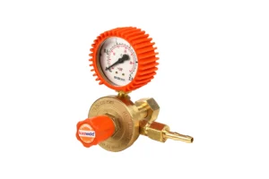 Kasweld-2200-Propan-Basinc-Dusurucu_01.webp 2200 Propan 2200 Serisi Propan Basınç Düşürücü